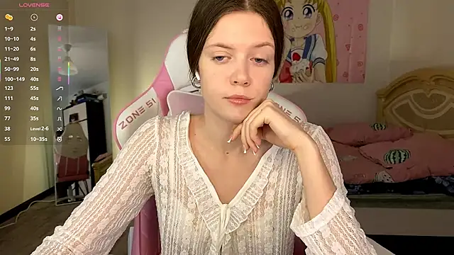 VibeQueenLucy online show from 14, 11, 2025