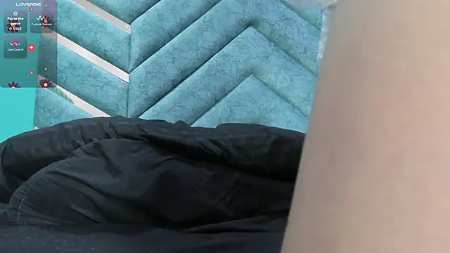 AngelineJolie online show from 6, 1, 2026