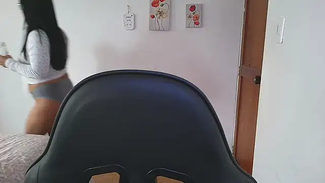 Snapshot of LissafeetHott chatting on 5, 6, 2026 LissafeetHott online show from 5, 6, 2026