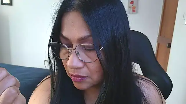 Snapshot of LissafeetHott chatting on 4, 7, 2026 LissafeetHott online show from 4, 7, 2026