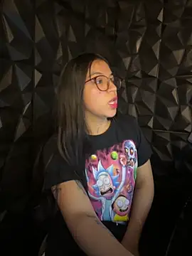 Snapshot of lil_charme chatting on 11, 11, 2025 lil charme online show from 11, 11, 2025
