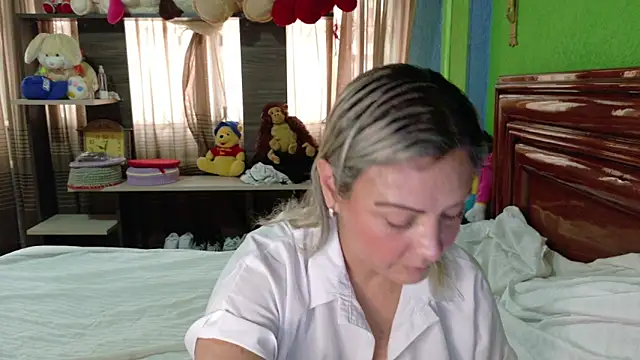  Charlize theron  online show from 17, 2, 2026