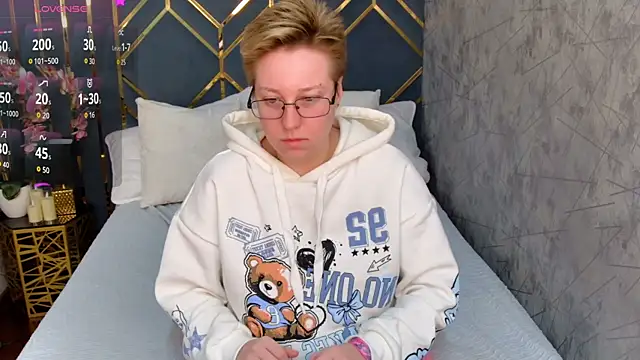 AlexandraGreen online show from 22, 10, 2025