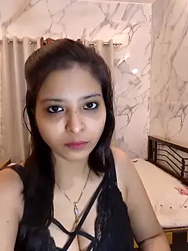 QUEEN-ADITI online show from 5, 3, 2026