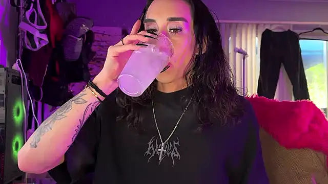 xoFrankie online show from 8, 1, 2026