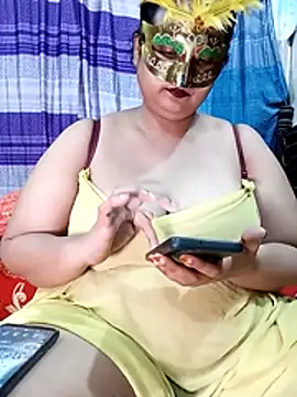 Snapshot of Tanisha-Chy chatting on 5, 5, 2026 Tanisha-Chy online show from 5, 5, 2026