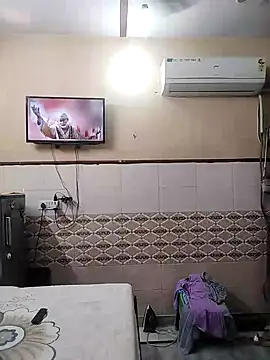 Snapshot of meenu_bhabhi547 chatting on 30, 10, 2025 meenu bhabhi547 online show from 30, 10, 2025