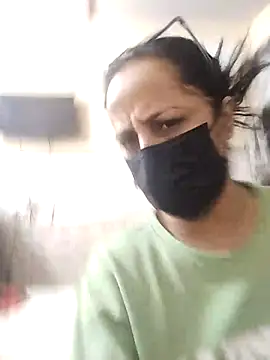 Snapshot of meenu_bhabhi547 chatting on 14, 11, 2025 meenu bhabhi547 online show from 14, 11, 2025