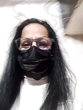 Snapshot of meenu_bhabhi547 chatting on 18, 11, 2025 meenu bhabhi547 online show from 18, 11, 2025