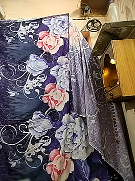 Snapshot of meenu_bhabhi547 chatting on 26, 11, 2025 meenu bhabhi547 online show from 26, 11, 2025