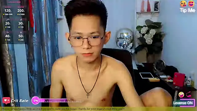 Snapshot of Skinny_CumLoader69 chatting on 2, 7, 2026 Skinny CumLoader69 online show from 2, 7, 2026