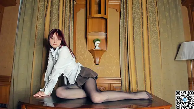 KatyKufel online show from 14, 4, 2026