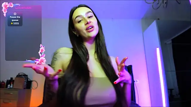 Snapshot of Veronica_Larsson chatting on 21, 9, 2025 Veronica Larsson online show from 21, 9, 2025