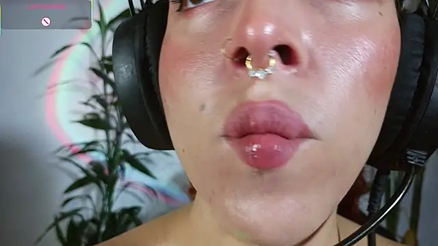 bri von dhara   online show from 11, 4, 2026