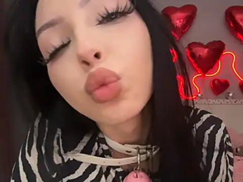 Snapshot of Lina_Thornton_ chatting on 28, 7, 2026 Lina Thornton online show from 28, 7, 2026