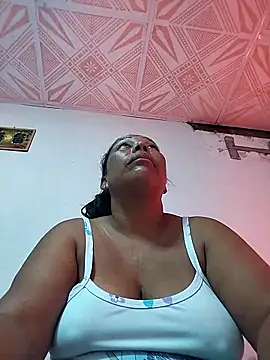 Naomi-Mature online show from 3, 4, 2026