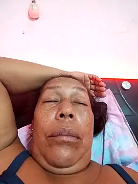 Naomi-Mature online show from 11, 4, 2026