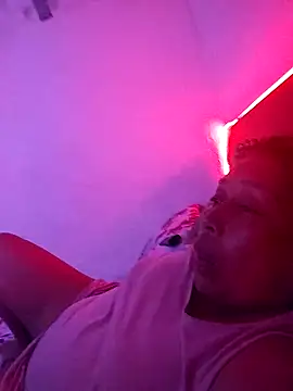 Naomi-Mature online show from 17, 4, 2026