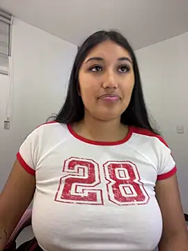 Snapshot of SharaRous chatting on 16, 5, 2026 SharaRous online show from 16, 5, 2026