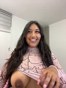 Snapshot of SharaRous chatting on 19, 5, 2026 SharaRous online show from 19, 5, 2026