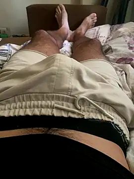 Snapshot of SolomonHej4 chatting on 1, 11, 2025 SolomonHej4 online show from 1, 11, 2025