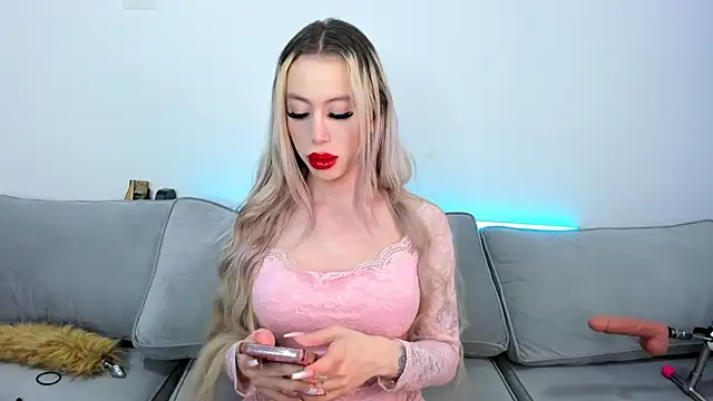 Sweet Soffi online show from 4, 11, 2025