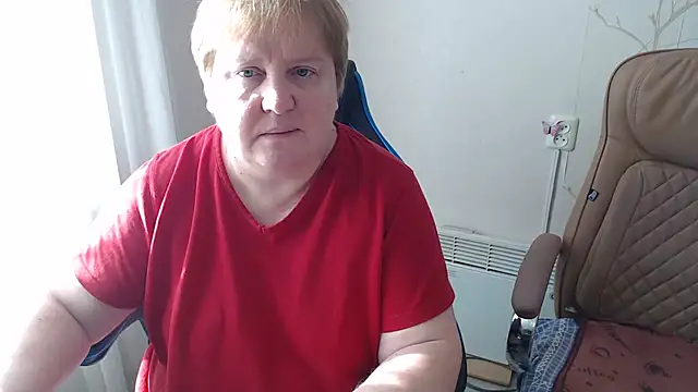 Snapshot of Bertie_Adeline chatting on 9, 2, 2026 Bertie Adeline online show from 9, 2, 2026