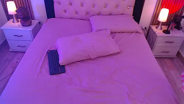 Red kytty6 online show from 29, 9, 2025