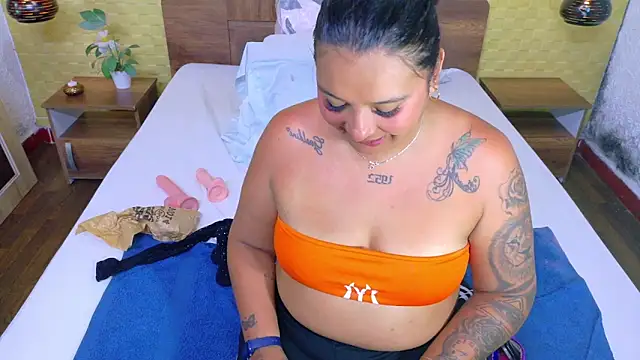Snapshot of fat_naughtyass chatting on 16, 3, 2026 fat naughtyass online show from 16, 3, 2026