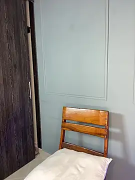 Zafira Montiel online show from 4, 3, 2026