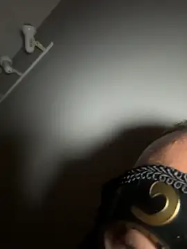 ELTIBURONCITO online show from 3, 3, 2026