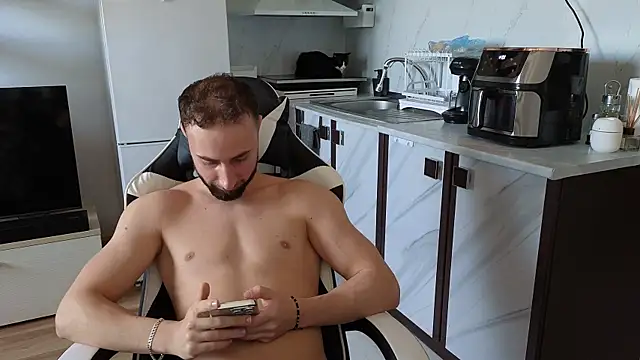 RyanStorm  online show from 2, 11, 2025