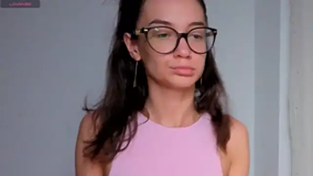 Snapshot of SkinnyMode chatting on 24, 10, 2025 SkinnyMode online show from 24, 10, 2025