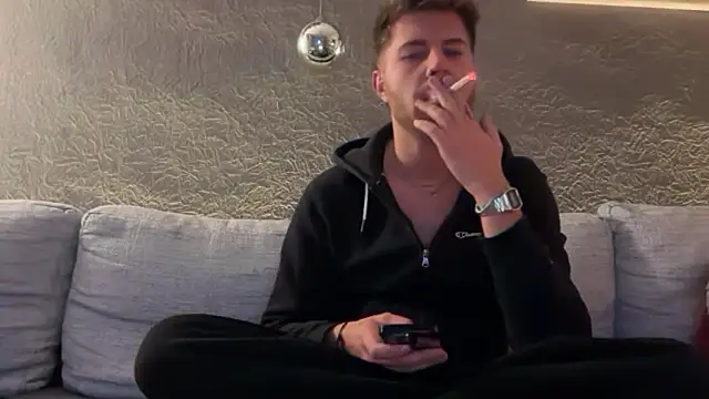 Snapshot of RioBlaze chatting on 20, 11, 2025 RioBlaze online show from 20, 11, 2025