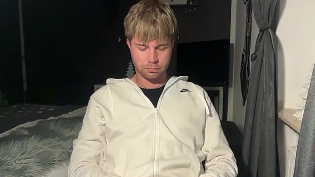 Snapshot of RioBlaze chatting on 5, 2, 2026 RioBlaze online show from 5, 2, 2026