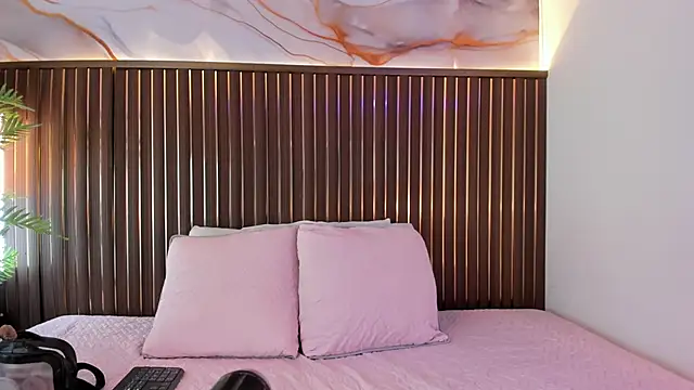 Roxie-NS online show from 20, 2, 2026