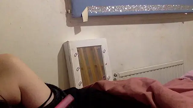 Snapshot of Bellababexox_ chatting on 9, 9, 2025 Bellababexox online show from 9, 9, 2025