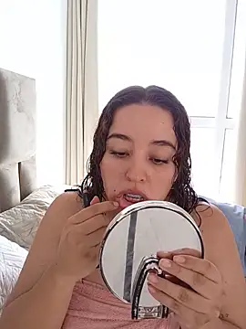 Snapshot of LoanaSantos chatting on 22, 5, 2026 LoanaSantos online show from 22, 5, 2026