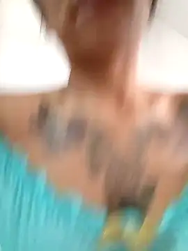 Liahdiaz  online show from 18, 10, 2025