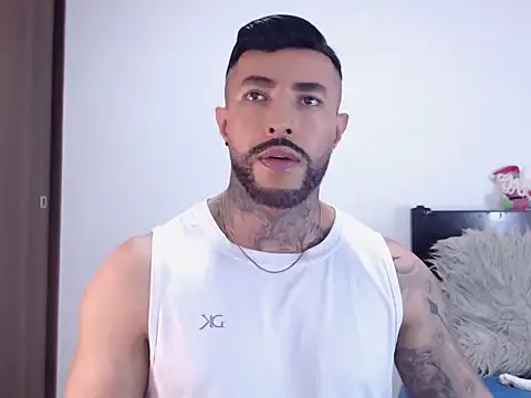 andrea de lucaa online show from 3, 12, 2025