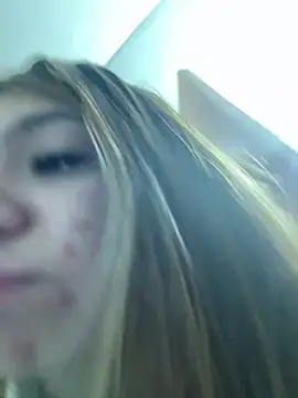 Isabella18 pink online show from 12, 2, 2026