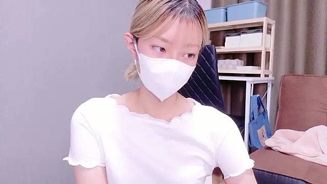 Nana  ch online show from 29, 10, 2025