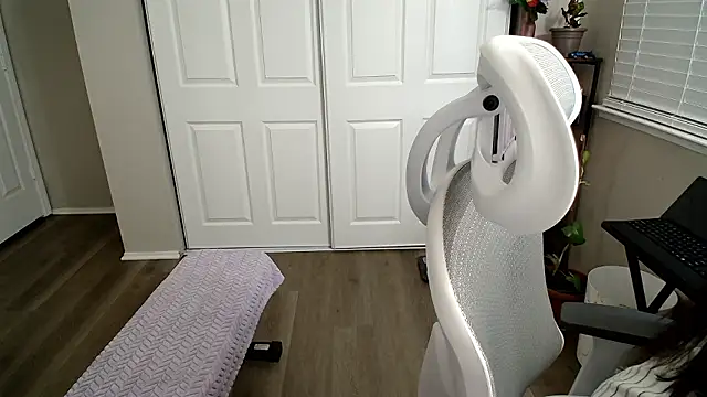 Snapshot of SHEILYN_ chatting on 15, 1, 2026 SHEILYN online show from 15, 1, 2026