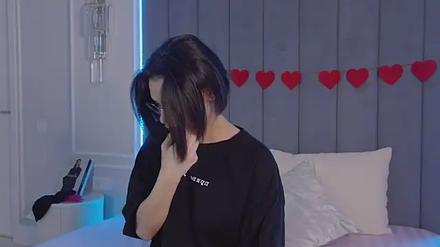 VioletAsh online show from 10, 3, 2026