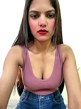 Snapshot of sexy_lips99 chatting on 10, 11, 2025 sexy lips99 online show from 10, 11, 2025