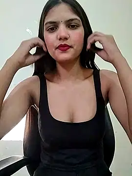 Snapshot of sexy_lips99 chatting on 24, 11, 2025 sexy lips99 online show from 24, 11, 2025