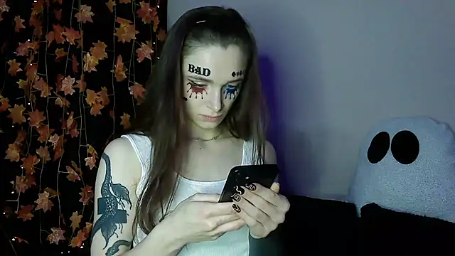   Leyla   online show from 29, 10, 2025