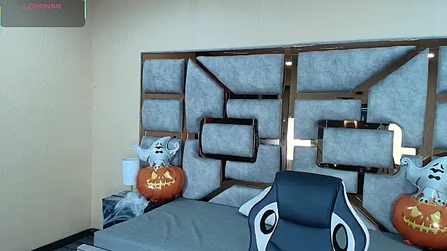 Candy Velvet online show from 24, 10, 2025