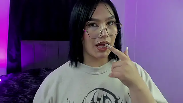 Candy Velvet online show from 18, 3, 2026