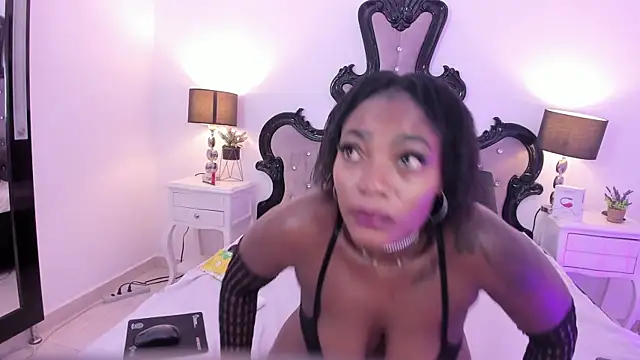 Snapshot of _analyy_ chatting on 1, 11, 2025 analyy online show from 1, 11, 2025